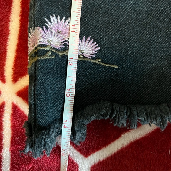 EUC Boohoo Black Denim Skirt Crane Embroidery 8 - Picture 9 of 9